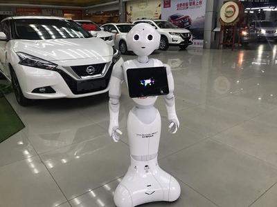 智能機(jī)器人進(jìn)軍汽車(chē)銷售 是機(jī)遇還是挑戰(zhàn)？